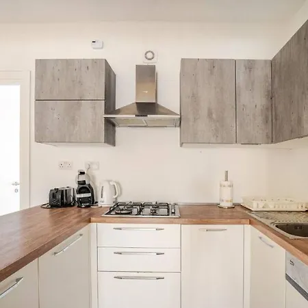 The Maltese Pearl Apartment Pieta